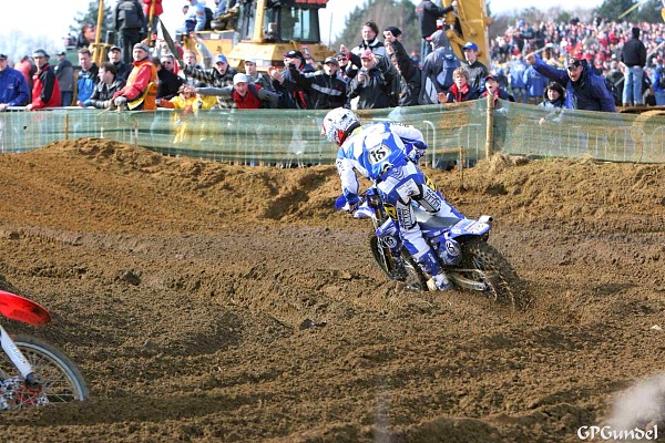 02_Everts_Crowd.jpg
